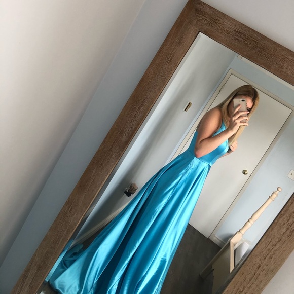 Prom Dress - Picture 4 of 4